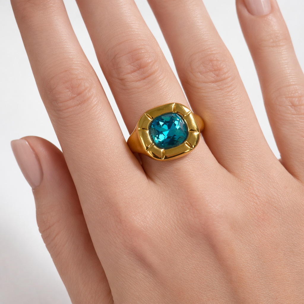 Anillo zirconia azul